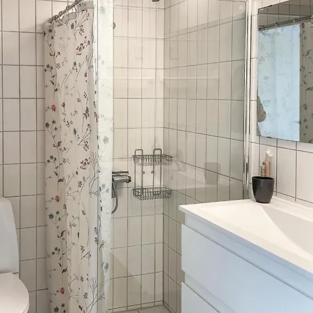 2 Bedroom Awesome In *
